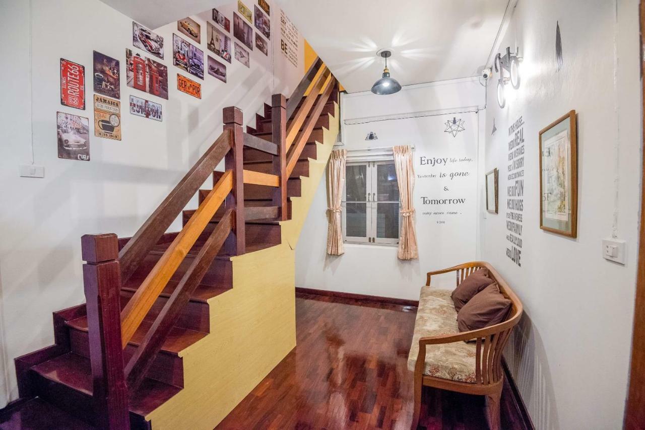 T Smy House Pansiyon Bangkok Dış mekan fotoğraf