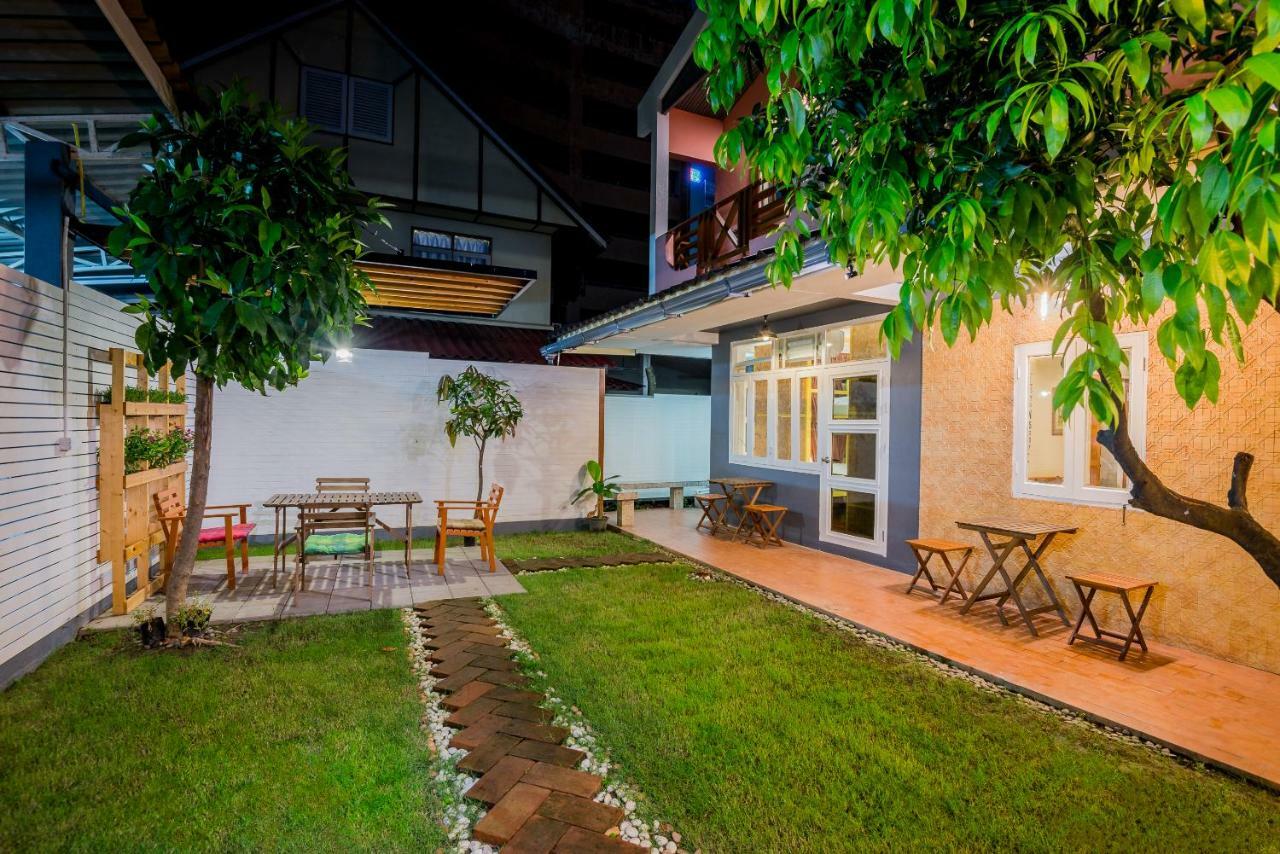 T Smy House Pansiyon Bangkok Dış mekan fotoğraf